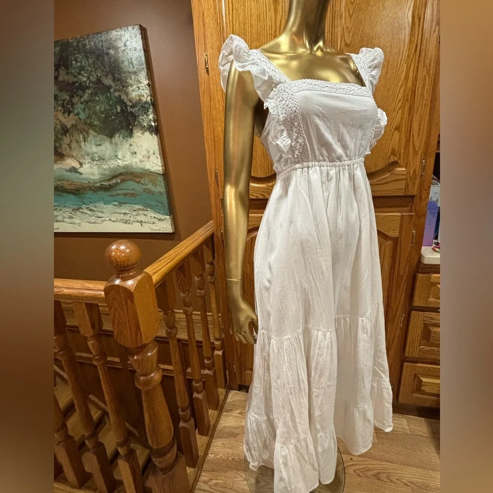 a'gaci White Maxi Dress with Ruffle Details - Picture 5 of 7